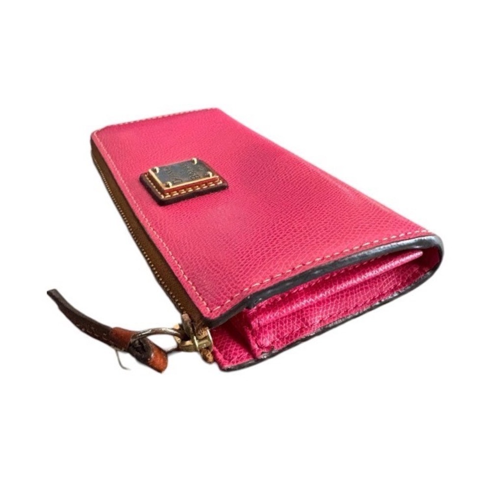 Dooney & Bourke Pink Pebble Grain Zip Clutch with Tan Trim - Picture 4 of 8
